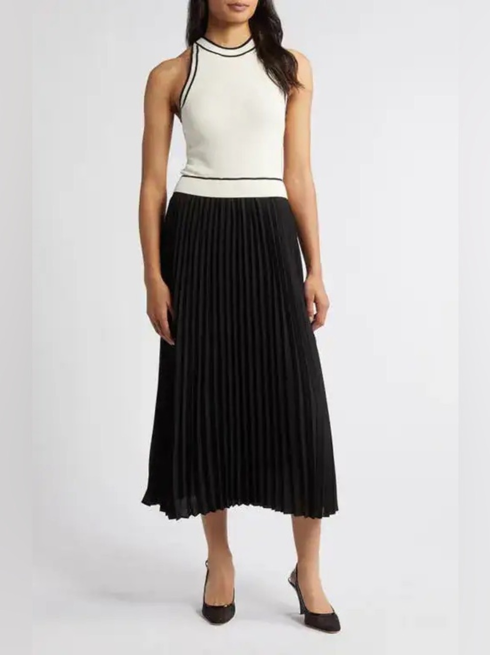 Zoe and Claire pleated skirmished Media midi dress size L